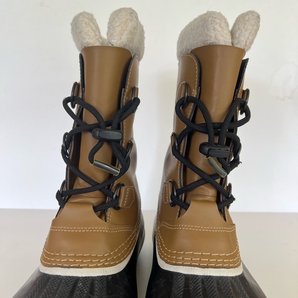 Sorel Youth Caribou Leather Winter Boots in "Buff" Black and Tan , size 7 - Picture 6 of 10